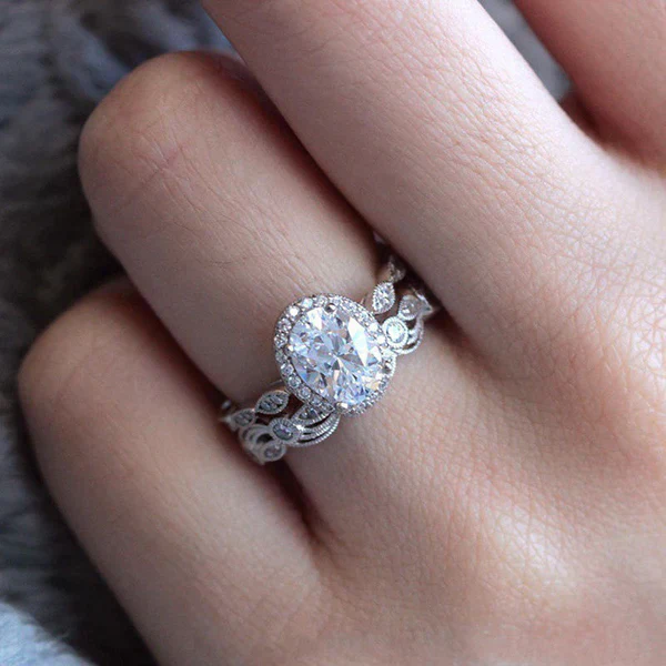 Adelina Corsaglia Ring | White Gold - Image 3