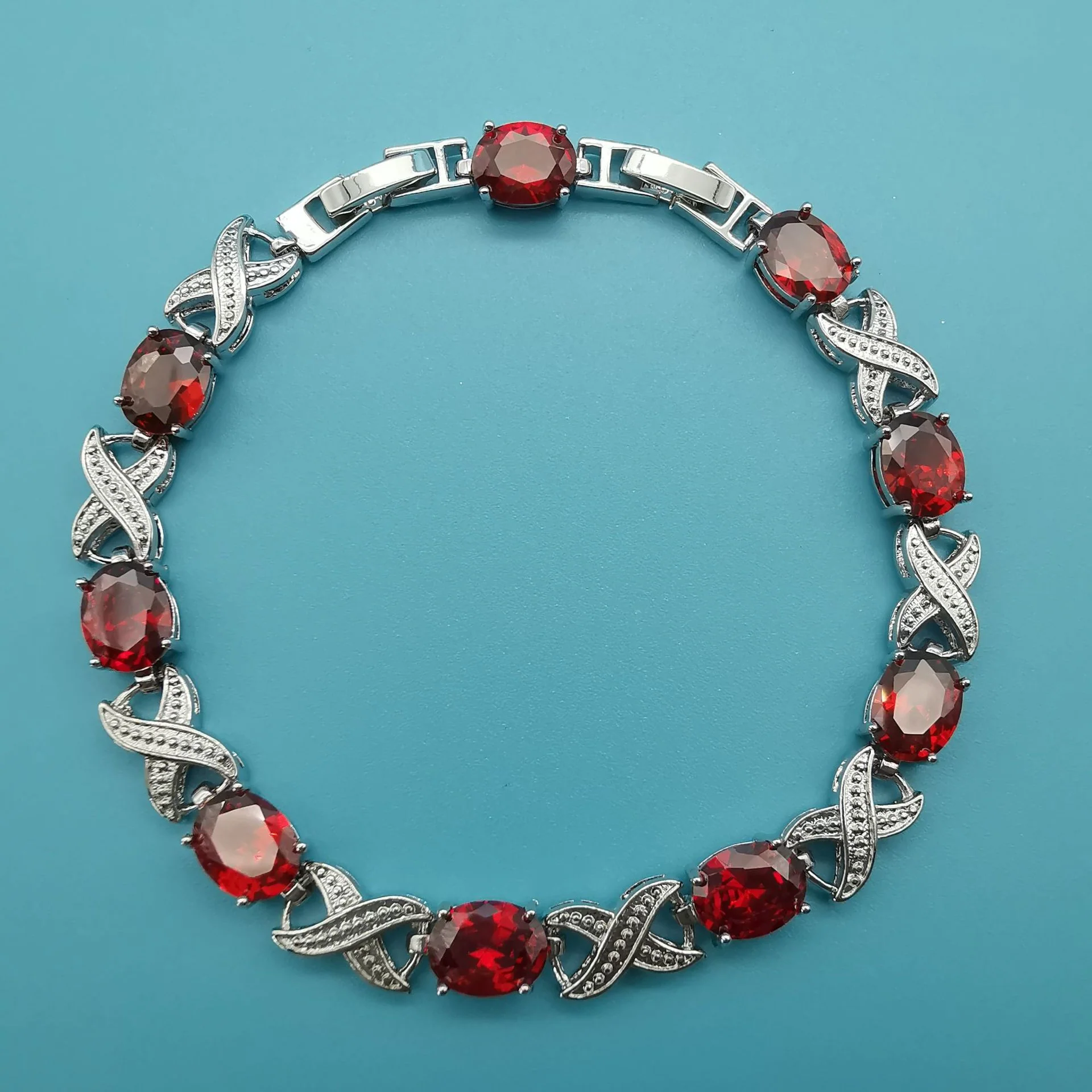 Alendra Flameaux Bracelet | White Gold - Image 2