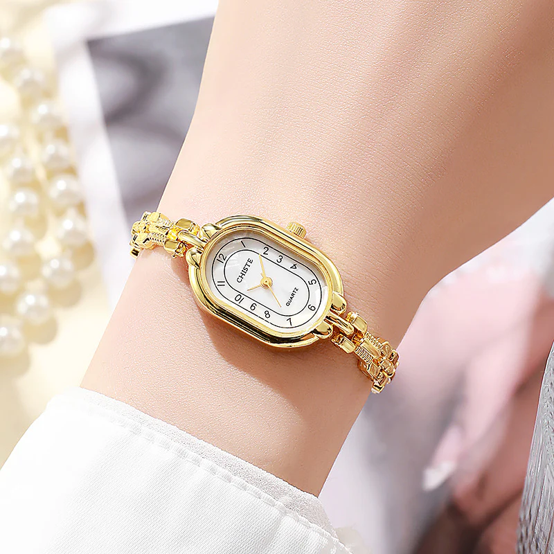 Alira Moment Watch | Gold - Image 4