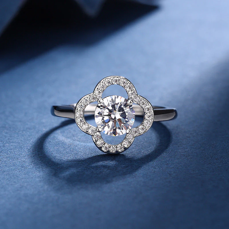 Aria Clover Charm Set | White Gold - Image 3