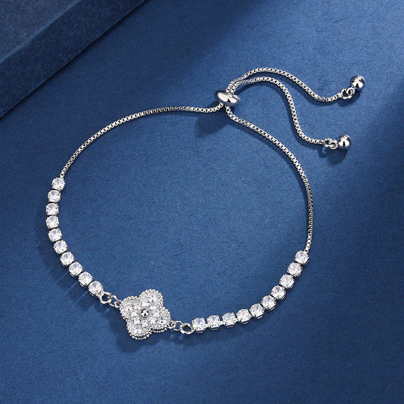 Aria Clover Charm Set | White Gold - Image 4