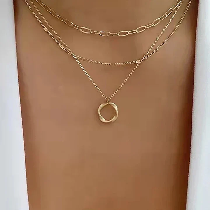 Claudia Prisca Necklace | Gold - Image 3