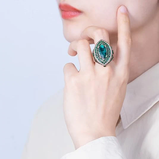 Emerald Regent Ring | Gold - Image 2