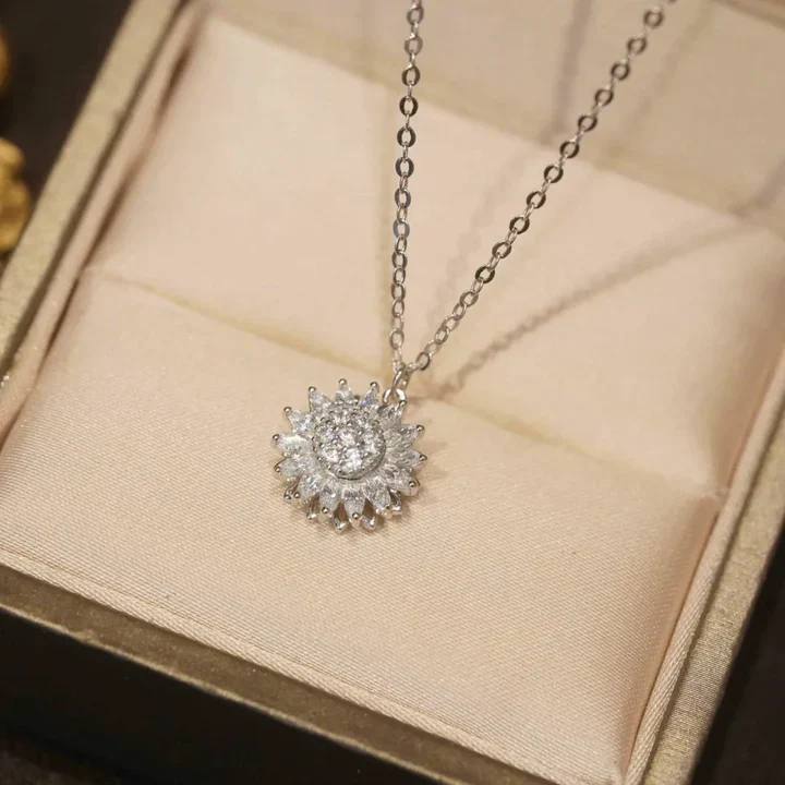 Fortuna Stellaris Necklace | Gold - Image 2