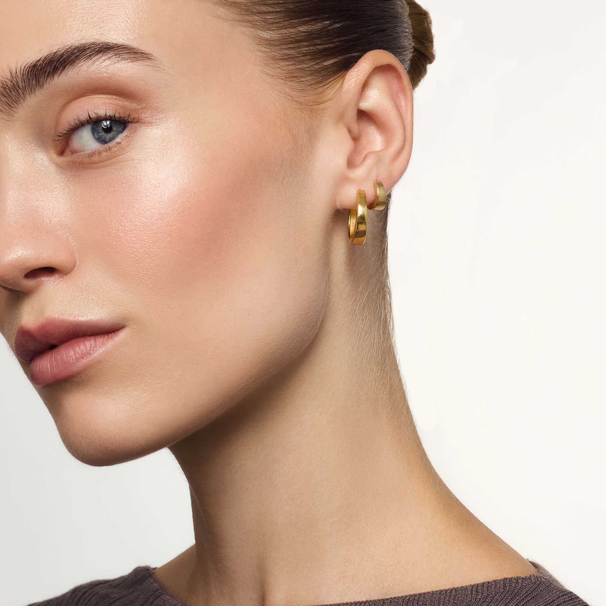 Gia Hoops | Gold - Image 3