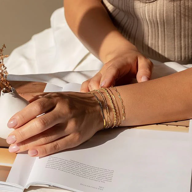 Isabella Vernetta bracelet set | Gold - Image 3