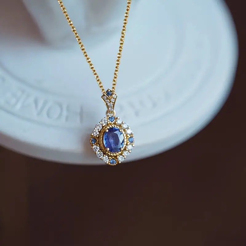Jesmira Duskraine Necklace | Gold - Image 3