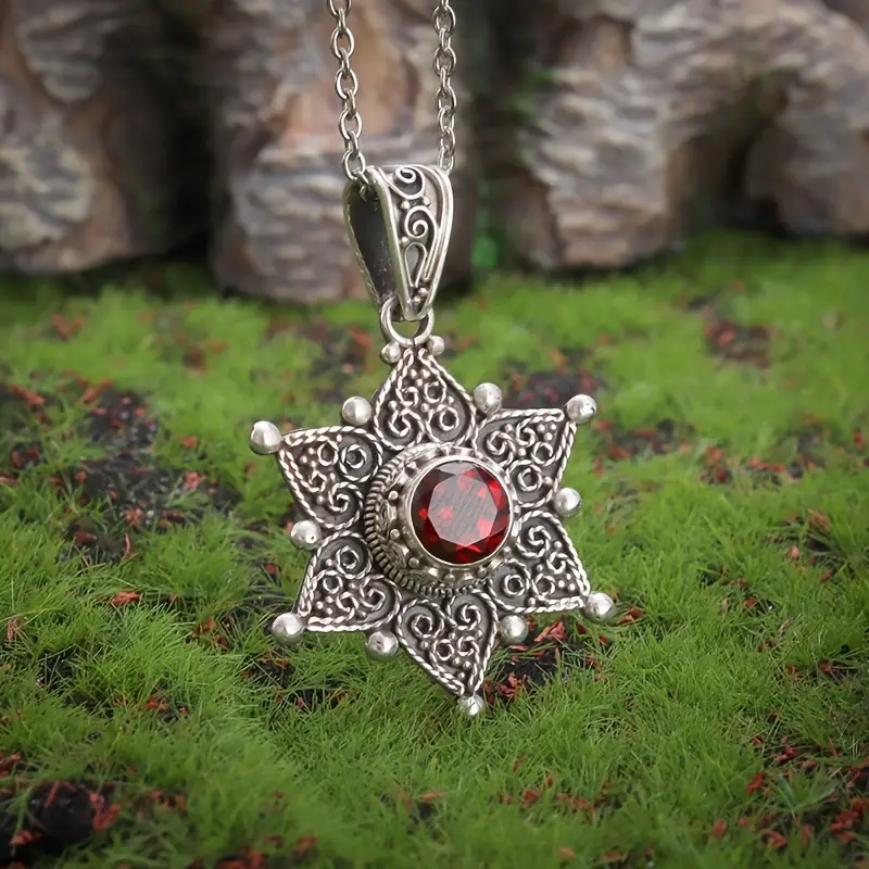 Jessindra Carmalyth Necklace | White Gold - Image 3