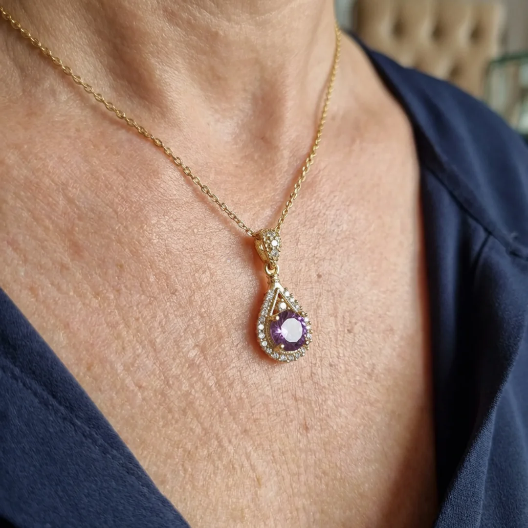 Lavena Halo Pendant Necklace | Gold - Image 2