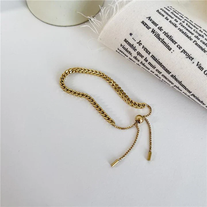 Lucetta Invicta Bracelet | Gold - Image 2