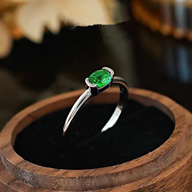 Naya Verdelle Ring | White Gold - Image 4