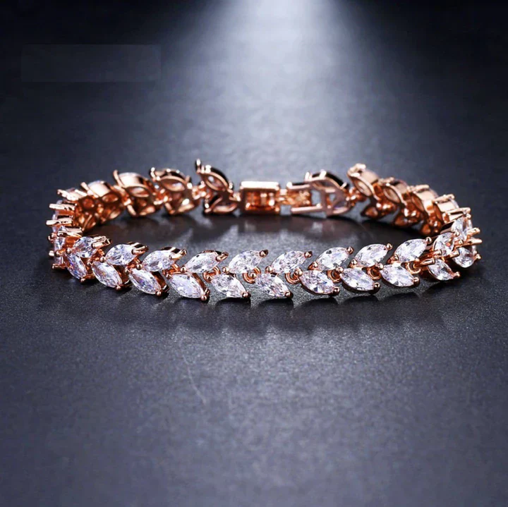 Nemorina Foliora Bracelet | White Gold - Image 3