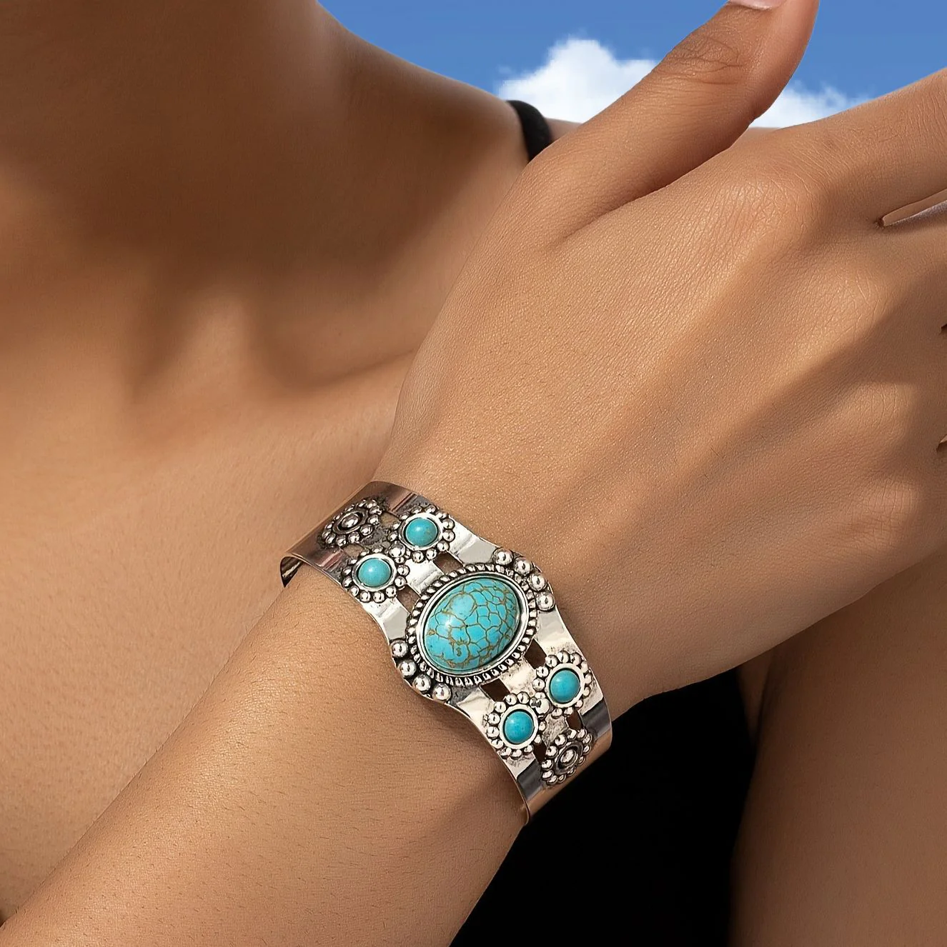 Seren Turquoise Cuff Bracelet | White Gold - Image 3
