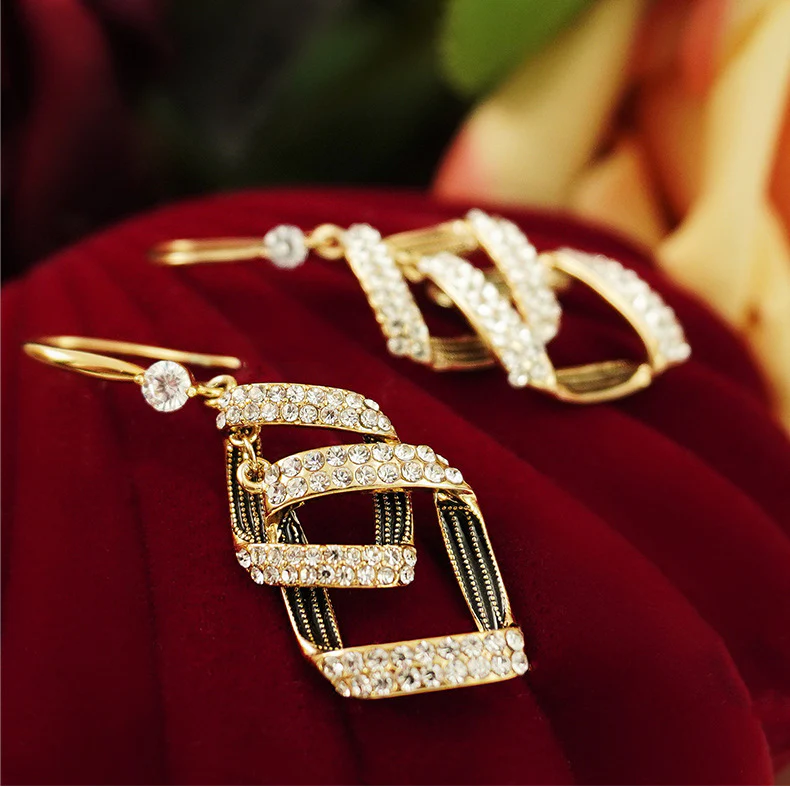 Stella Virelle Layered Earrings | Gold - Image 2