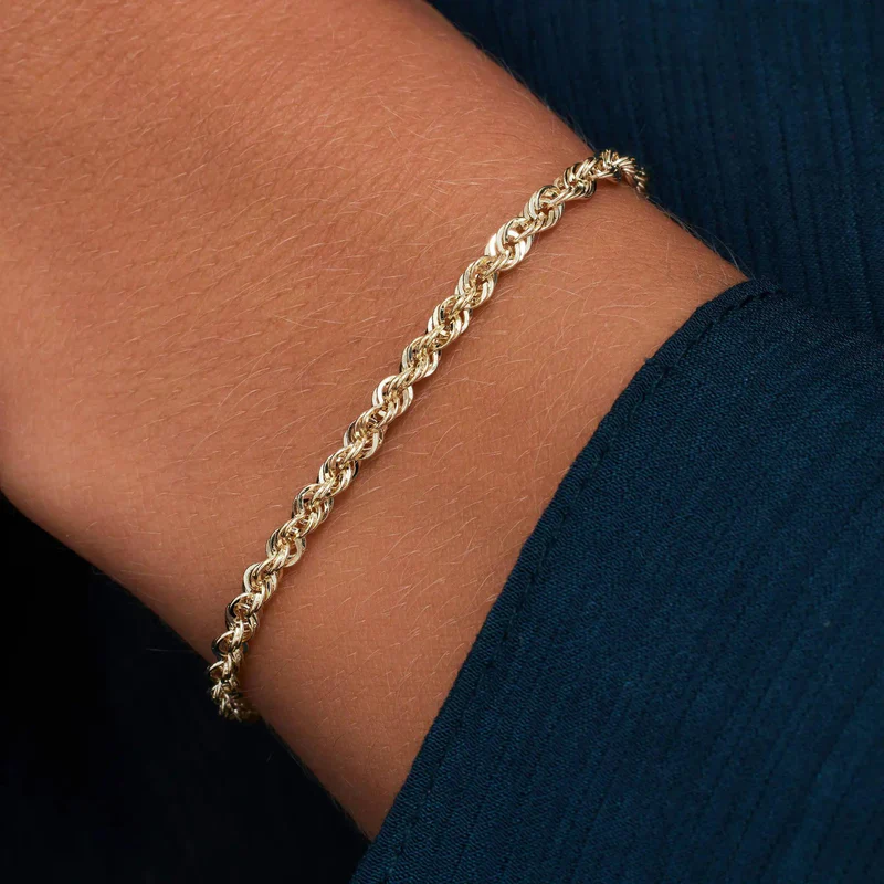Twisted Chain Bracelet | Gold - Image 2