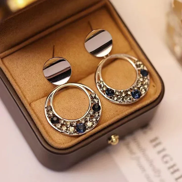 Valeria Lunaris Earrings | Gold - Image 3