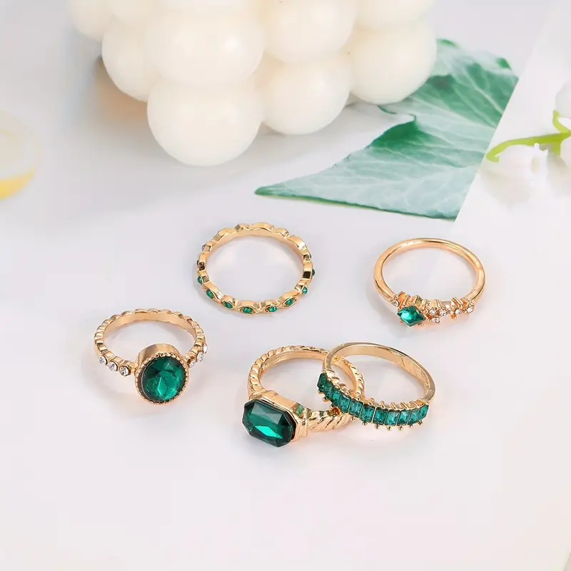 Zarina Exquisite Emerald Ring Set | Gold - Image 2